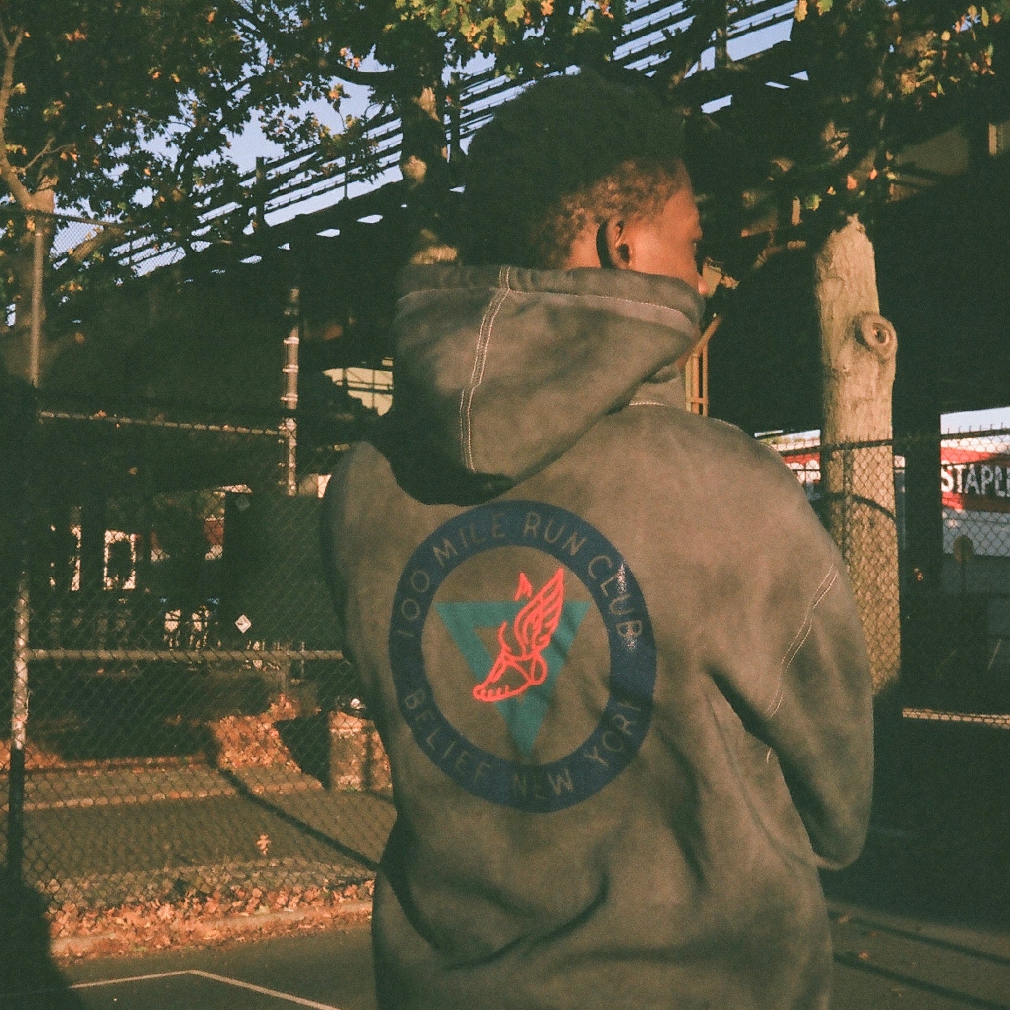 Run Club Hoody - Black Dye