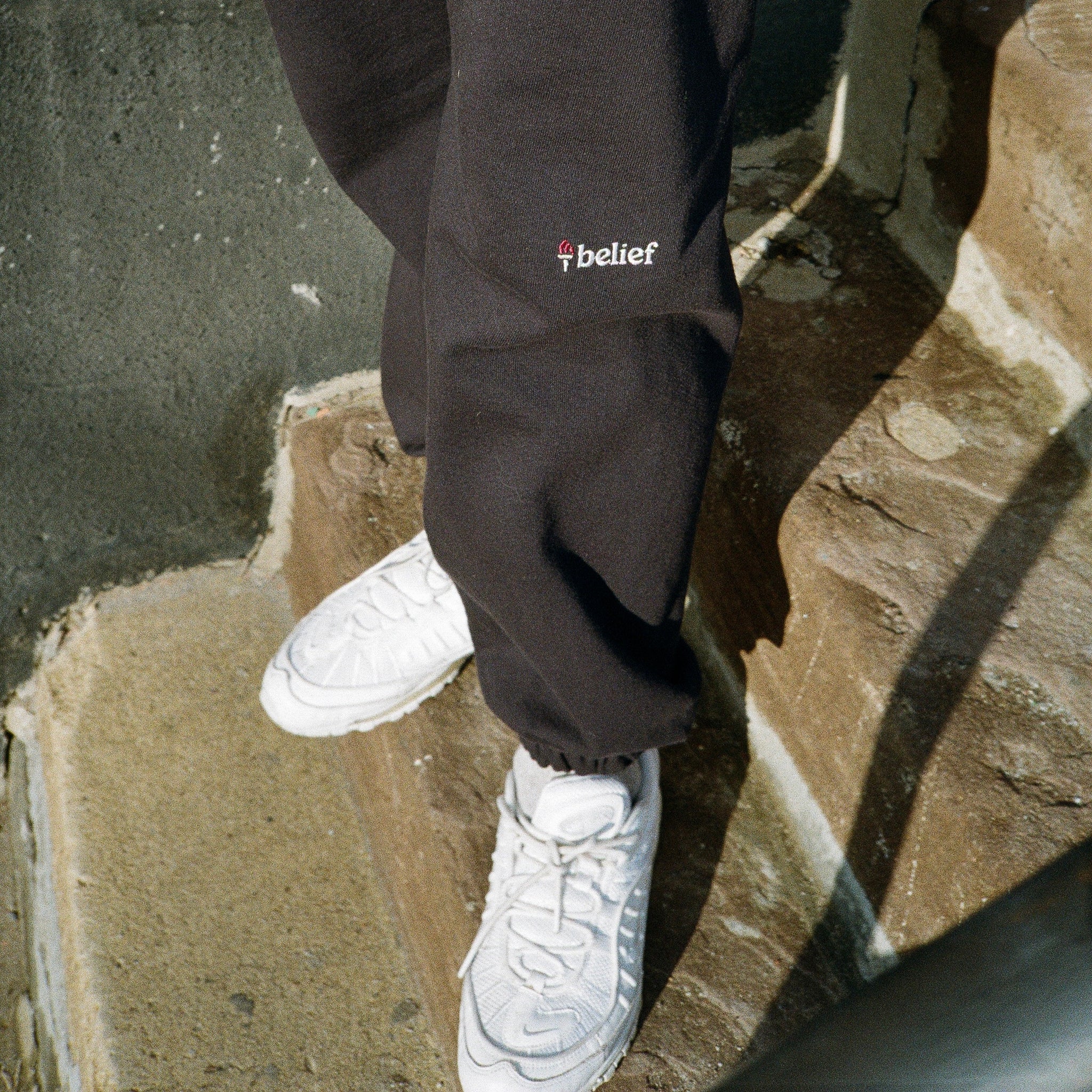 Logo Sweatpants - Navy